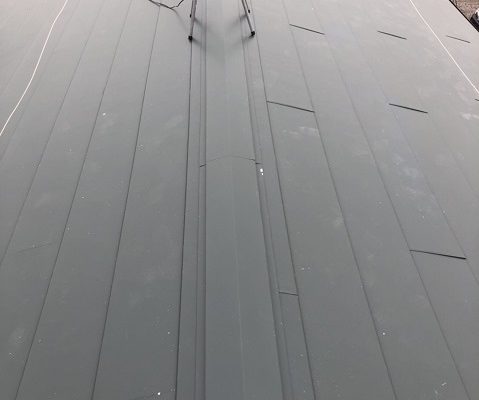 屋根葺き替え工事　瓦屋根から金属屋根へ　雨漏り修理　川崎市多摩区　